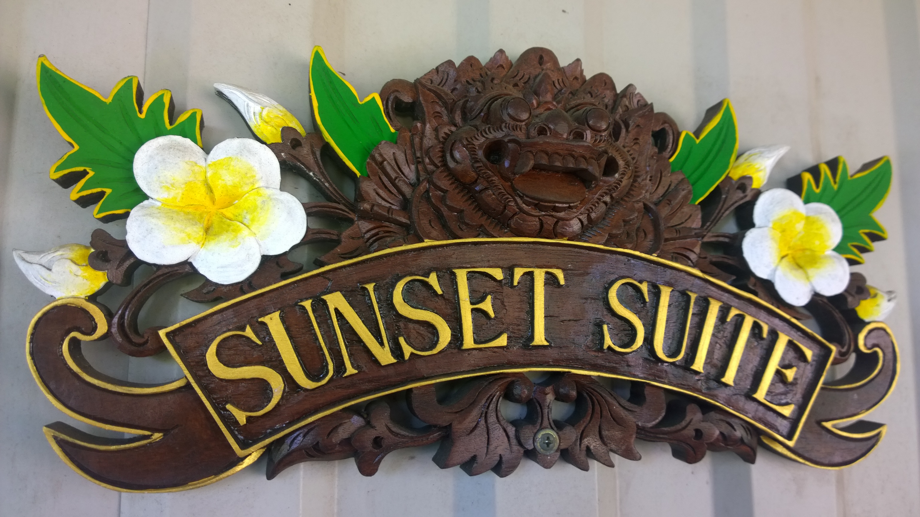 Sign-Sunset-Suite